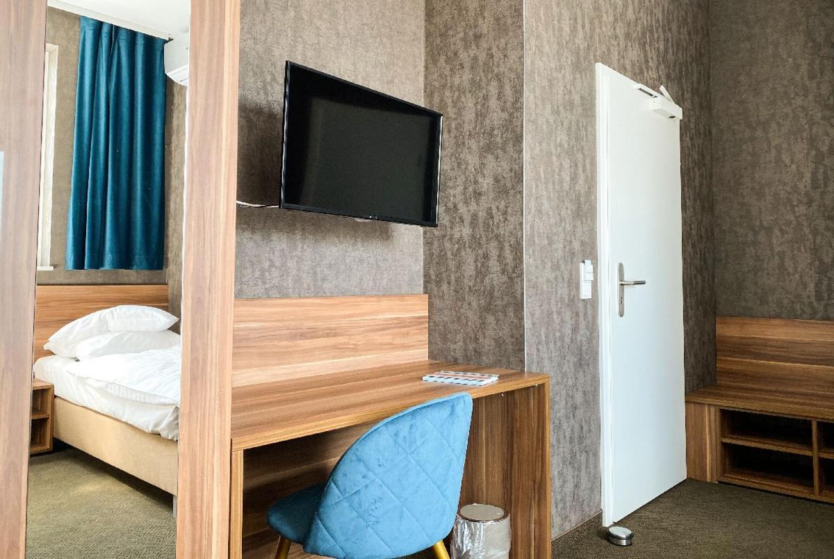 Hotel Toscana Borna Bagian luar foto