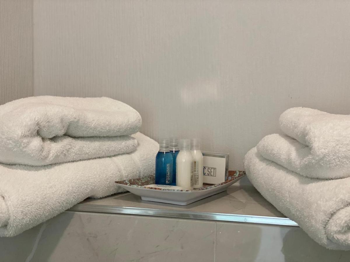 Hotel Toscana Borna Bagian luar foto