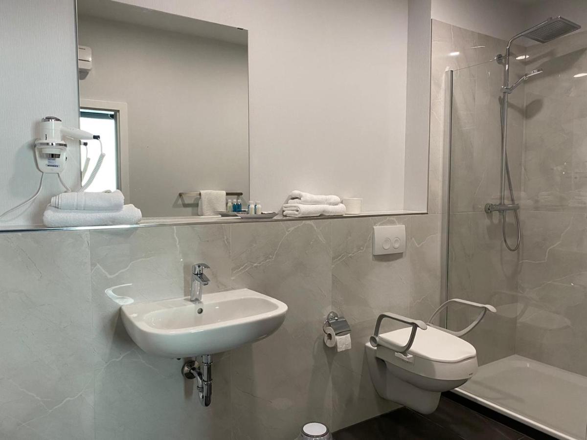 Hotel Toscana Borna Bagian luar foto