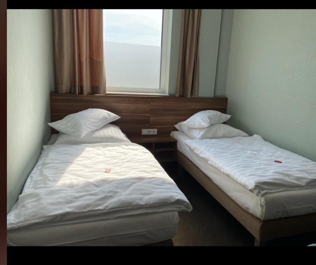 Hotel Toscana Borna Bagian luar foto
