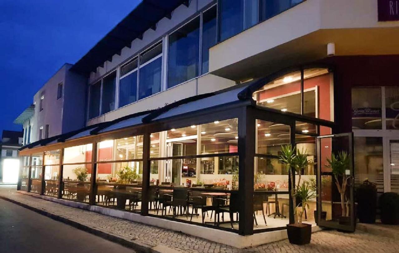 Hotel Toscana Borna Bagian luar foto